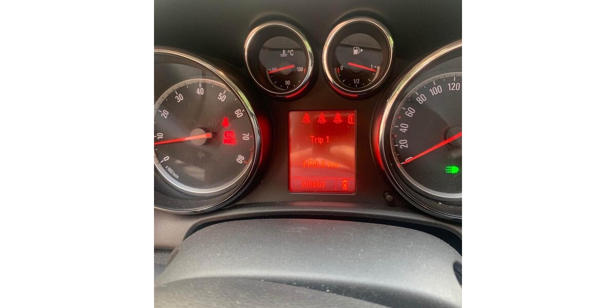 Opel opel astra j 192.570 km 3.490 &euro; Heimbach 52396