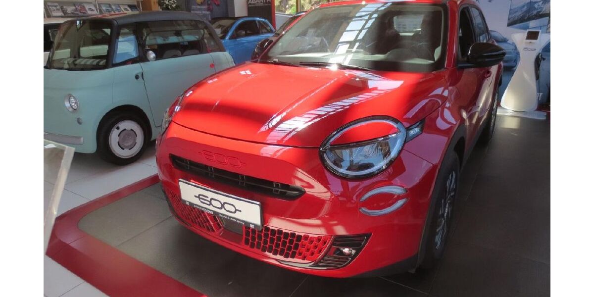 Fiat 600e 6.000 km 26.900 &euro; Ainring 83404
