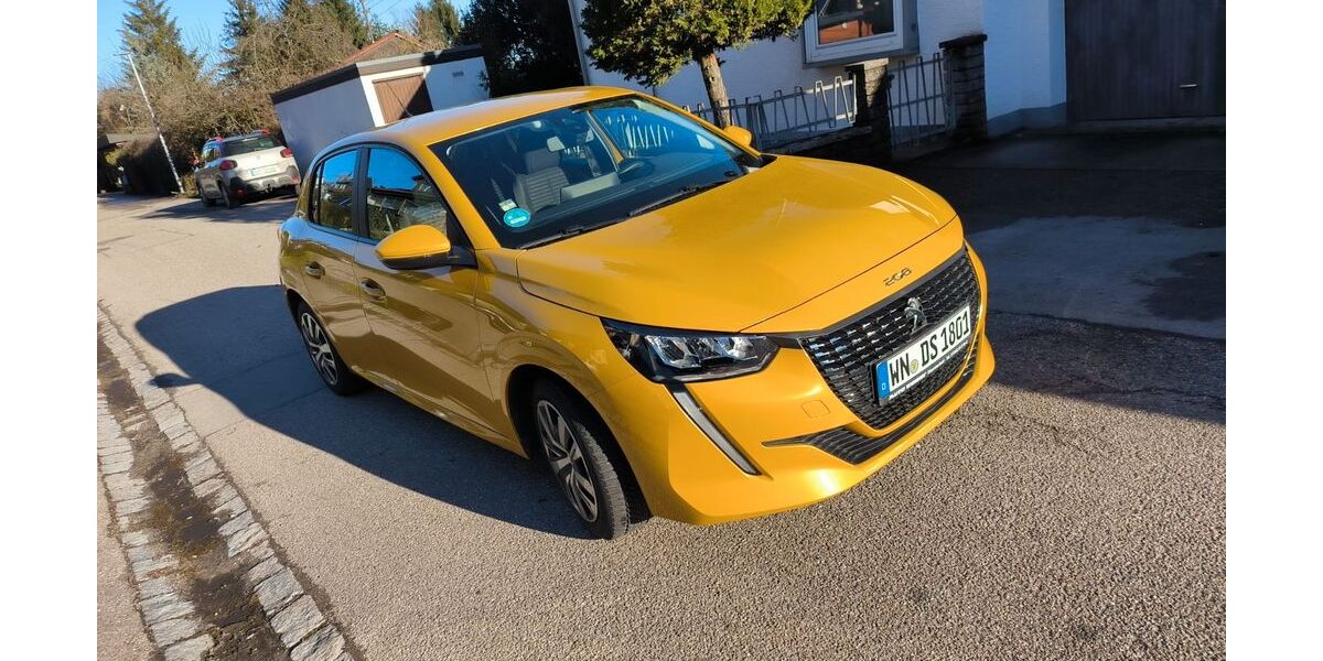 Peugeot 208 53.000 km 9.900 &euro; Spiegelberg 71579