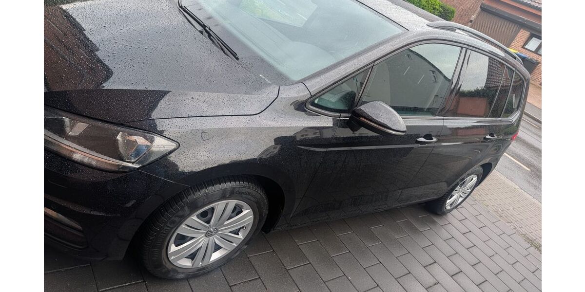 VW Touran 115.000 km 12.999 &euro; Wesel 46485