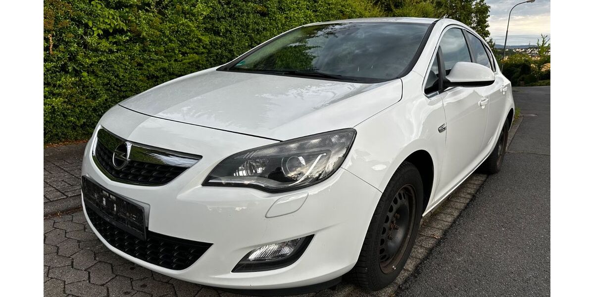 Opel Astra 199.000 km 3.900 &euro; Künzell 36093