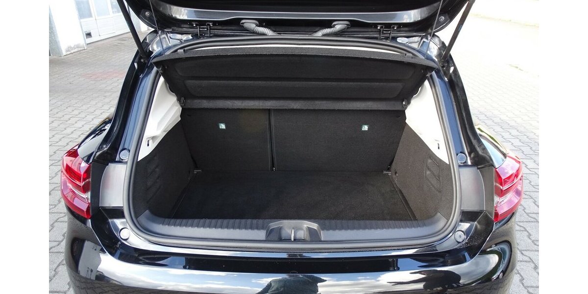 Renault Clio 1,0l Evolution Navi Rückfahrkamera, Einparkhi 31.015 km 12.990 € Rodgau 63110