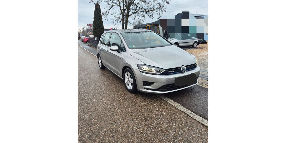 VW Golf Sportsvan 100.000 km 12.600 &euro; Wendelstein 90530