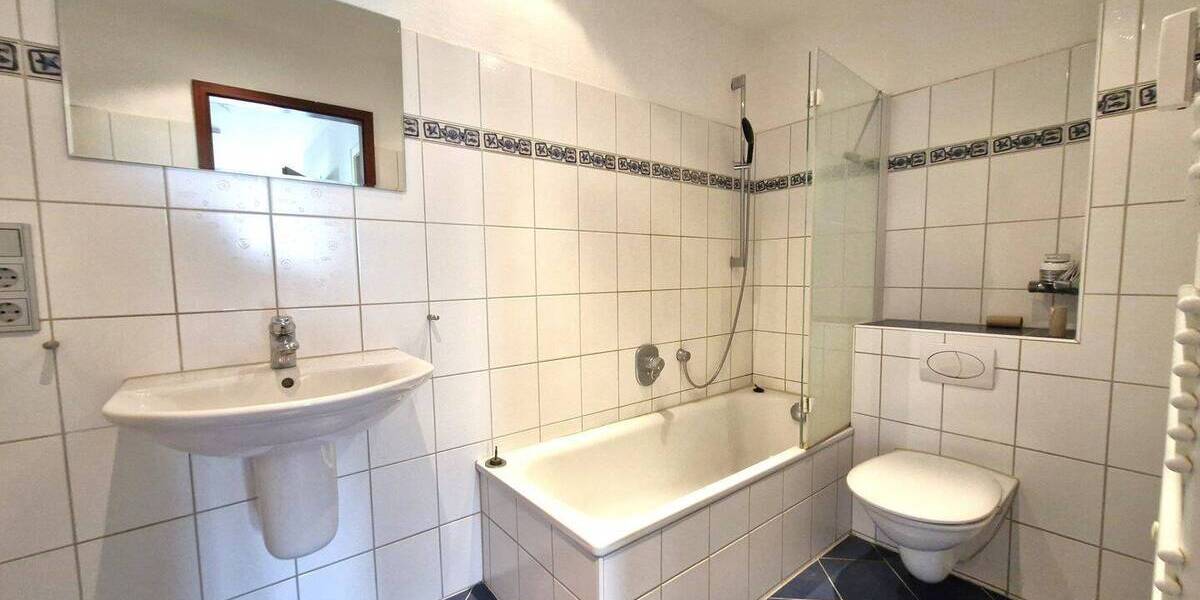 Etagenwohnung Rendsburg - 3 Zimmer, 80 m&sup2;, 95.000&euro; | Angebot:26919838