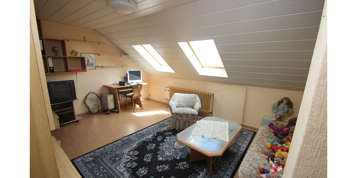 Mit 3D: Reihenhaus mit Terrasse & viel Potenzial – Ihr neues Zuhause wartet! - Reihenmittelhaus Lohmar | Angebot:26295340