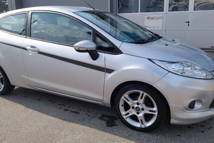 Ford Fiesta 163.000 km 3.300 € Diepoldshofen 88299