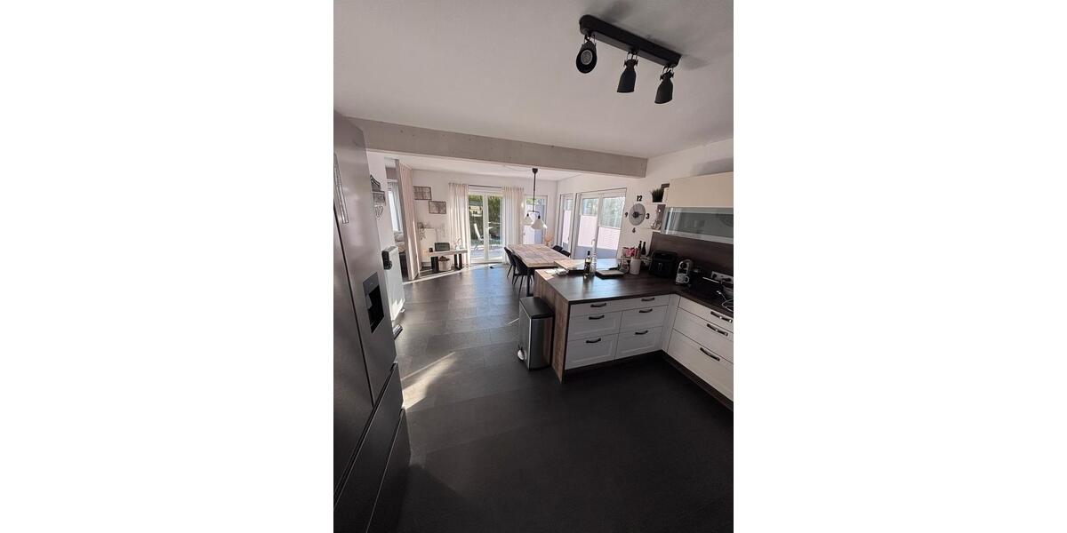 Einfamilienhaus Ense - 5 Zimmer, 129 m&sup2;, 1.500&euro; | Angebot:25048645