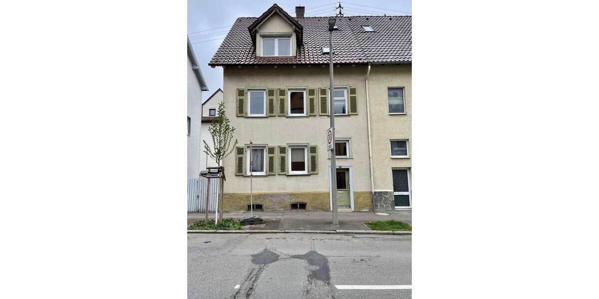 Einfamilienhaus Villingen-Schwenningen Schwenningen - 8 Zimmer, 180 m&sup2;, 375.000&euro; | Angebot:26884143