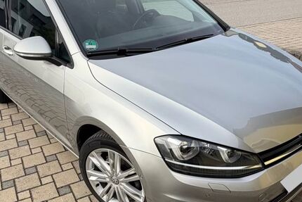 VW Golf 125.000 km 14.400 &euro; Berg 92348