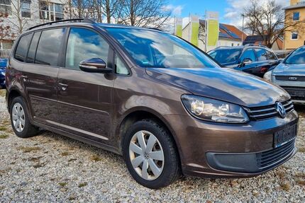 VW Touran 218.249 km 5.899 &euro; Fürstenfeldbruck 82256