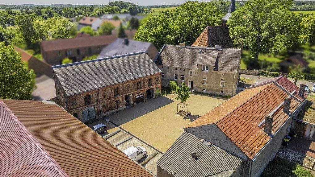 Weihnachtsprovision! - Vierseitenhof mit großem Grundstück in Potsdam 1 zimmer