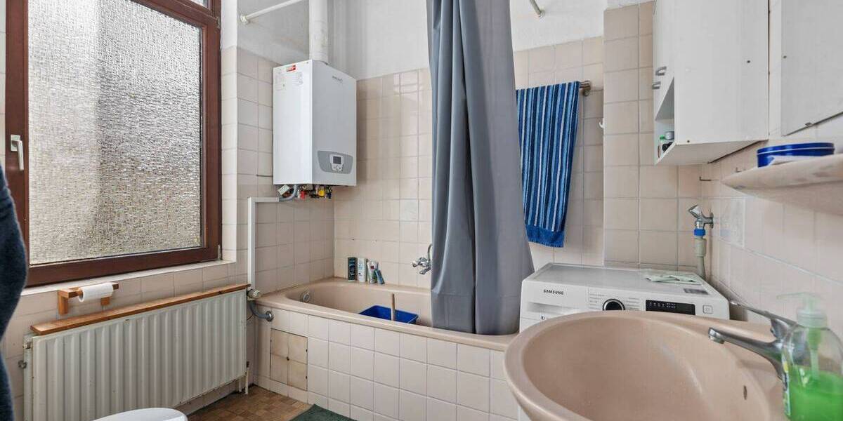 Mehrfamilienhaus, Wohnhaus Bremen Ostertor - 6 Zimmer, 172 m&sup2;, 369.000&euro; | Angebot:26258130