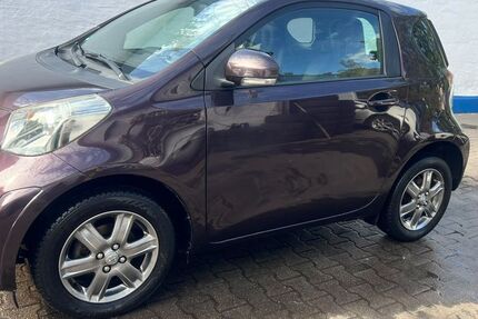 Toyota IQ 84.000 km 4.200 &euro; Berlin 13353