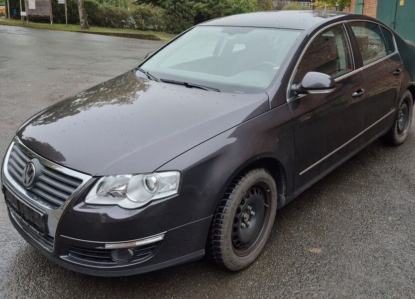 VW Passat 59.600 km 7.950 € Dörentrup 32694