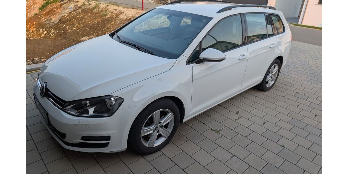 VW Golf 216.000 km 6.400 &euro; Pfronstetten 72539