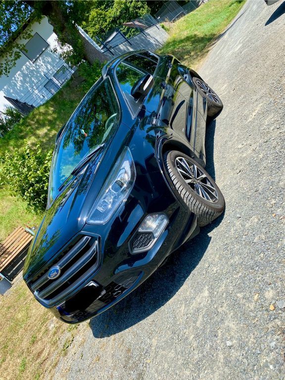 Ford Kuga 23.500 km 20.750 € Waldbröl 51545