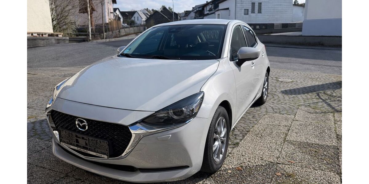 Mazda 2 28.128 km 12.850 &euro; Montabaur 56410