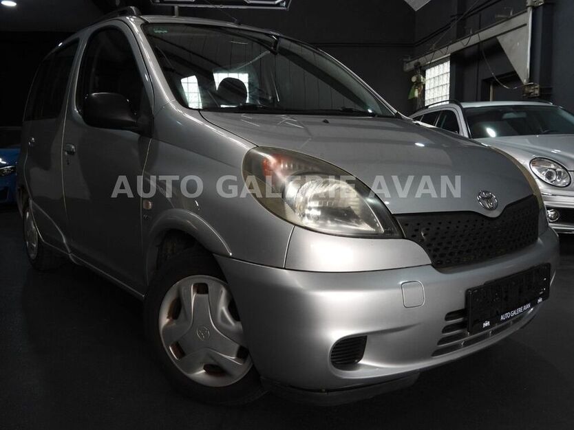 Yaris