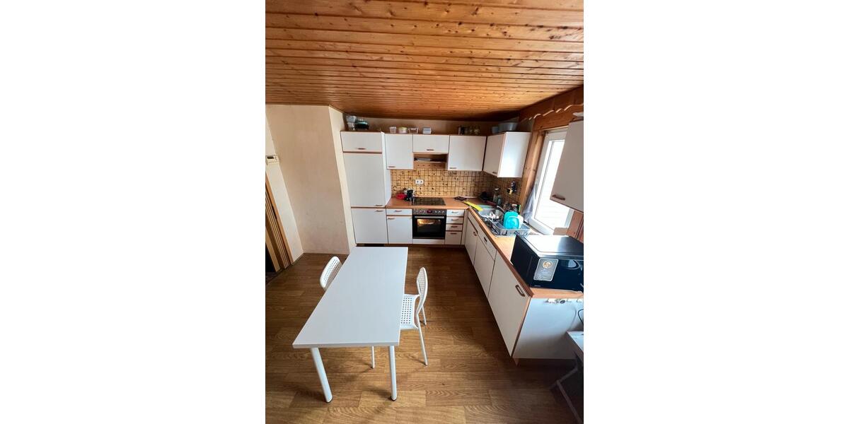 Dachgeschoßwohnung Lich - 1 Zimmer, 11 m&sup2;, 456&euro; | Angebot:26400229
