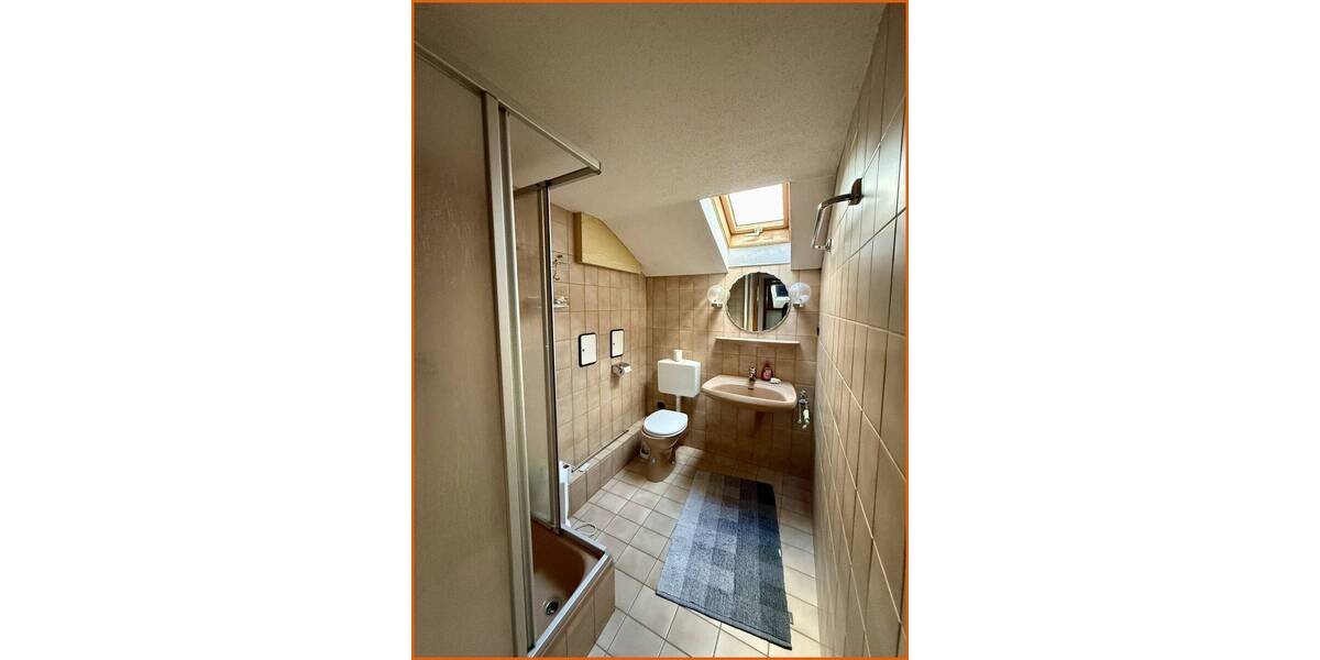 Einfamilienhaus Viechtach - 8 Zimmer, 205 m&sup2;, 339.000&euro; | Angebot:25727066