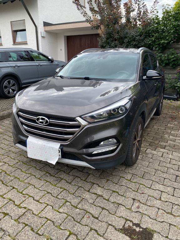 Hyundai TUCSON 88.000 km 17.990 € Gaienhofen 78343