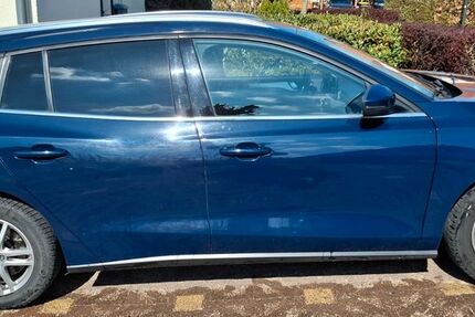 Ford Focus 83.000 km 12.650 &euro; Sondershausen 99706