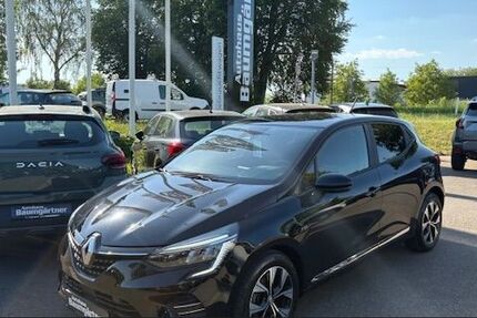 Renault Clio 14.041 km 15.350 &euro; Dillingen 89407