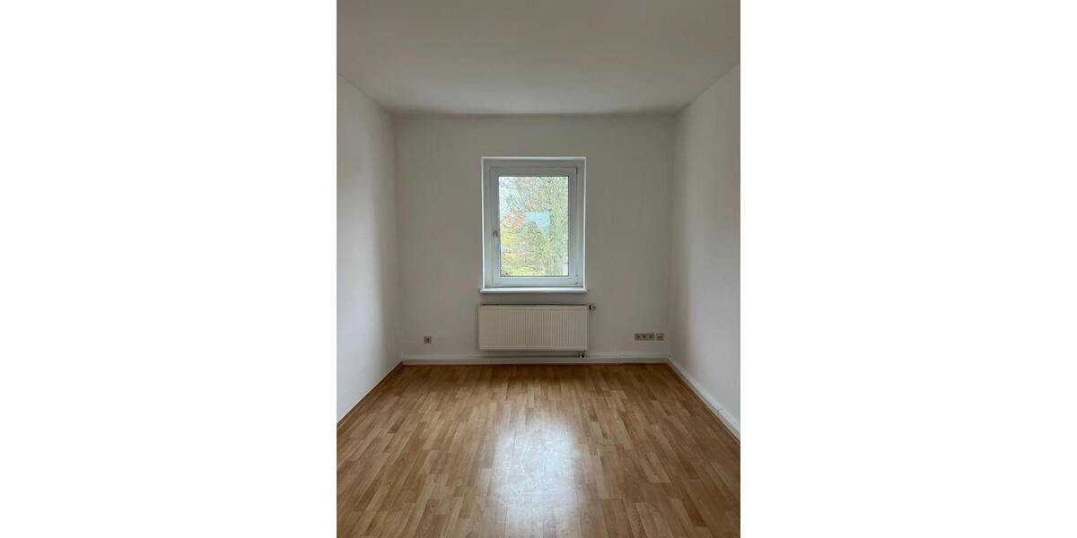 Etagenwohnung Sandersdorf-Brehna Glebitzsch - 2 Zimmer, 300&euro; | Angebot:22225710