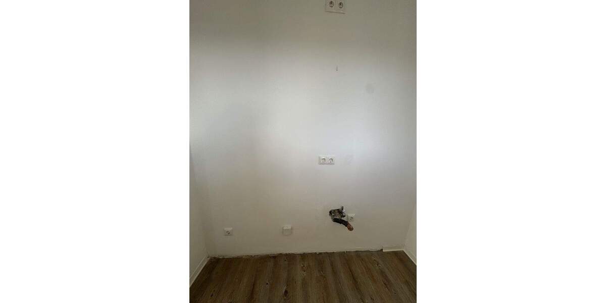 Endlich mal selbst investieren! - Faktor 18-19 Provisionsfreie, SanierteRenovierte 1-Zimmer Wohnung 1 zimmer