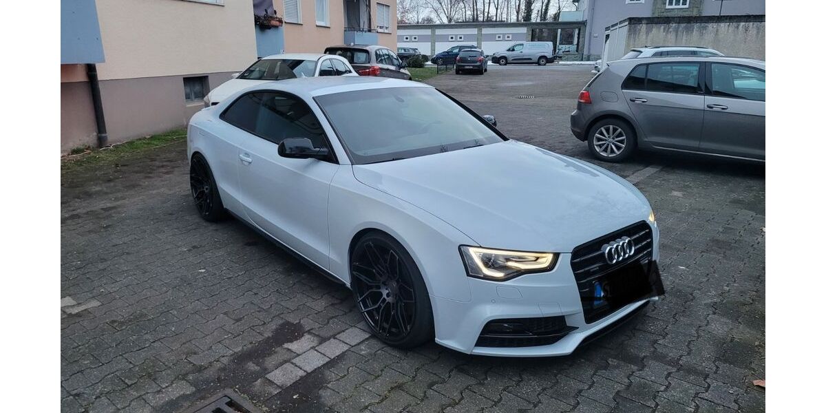 Audi A5 124.148 km 22.100 &euro; Lippstadt 59558