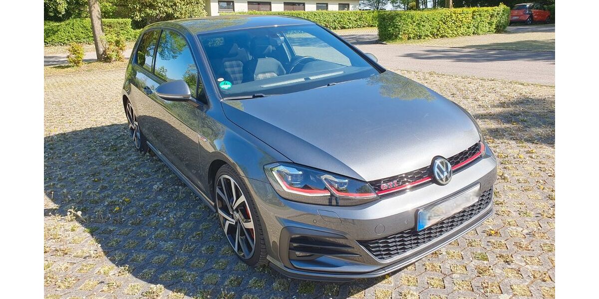 VW Golf 92.300 km 21.900 &euro; Herrenberg 71083