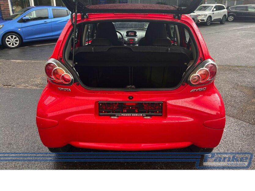 Toyota Aygo Cool Go 5trg*NAV*BT*Klima*LED*USB*Allwetter 119.619 km 5.890 € Berlin 13187