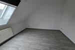 Dachgeschoßwohnung Staßfurt Löderburg - 4 Zimmer, 80 m&sup2;, 400&euro; | Angebot:26382592