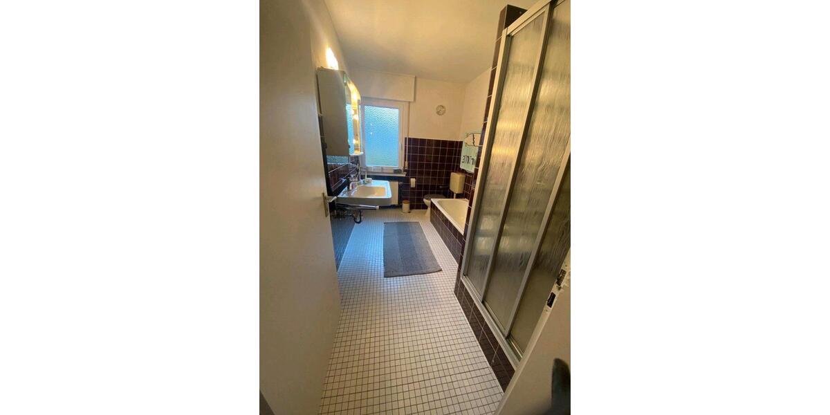 Einfamilienhaus Meinerzhagen - 5 Zimmer, 165 m&sup2;, 1.200&euro; | Angebot:25307309