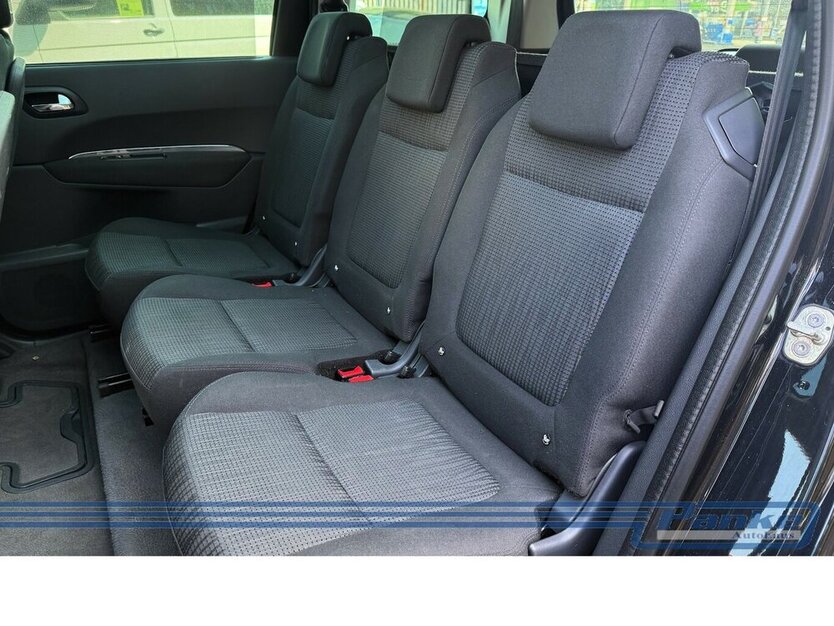 Peugeot 5008 1.6 155 THP Family plus*7Sitz*HUD*Pano*NAV* 143.915 km 7.980 € Berlin 13187