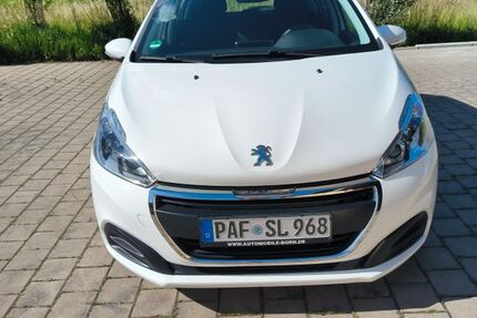 Peugeot 208 115.200 km 9.200 &euro; Hettenshausen 85276