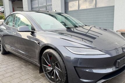 Tesla Model 3 23.117 km 51.950 &euro; Tünsdorf 66693
