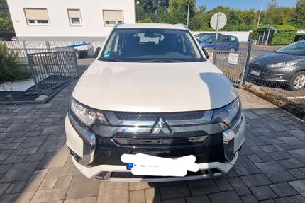 Mitsubishi Plug-in Hybrid Outlander 37.000 km 19.000 &euro; Karben 61184