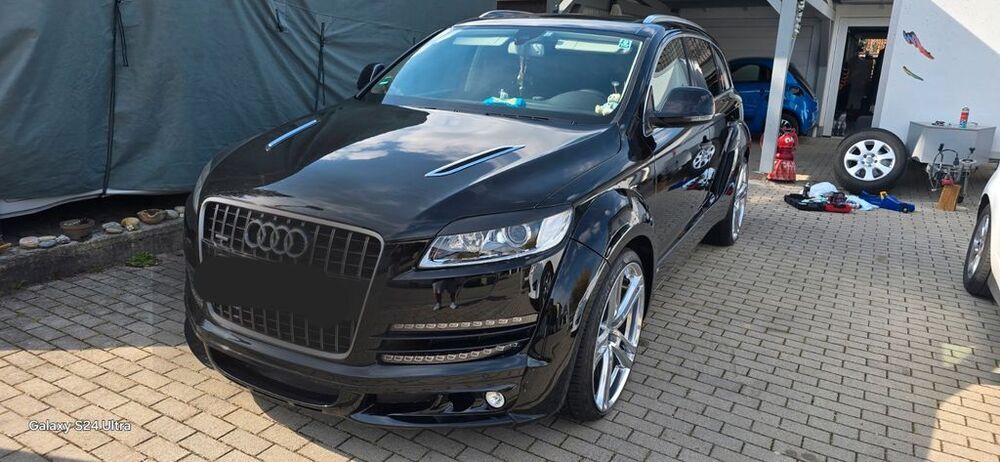 Q7