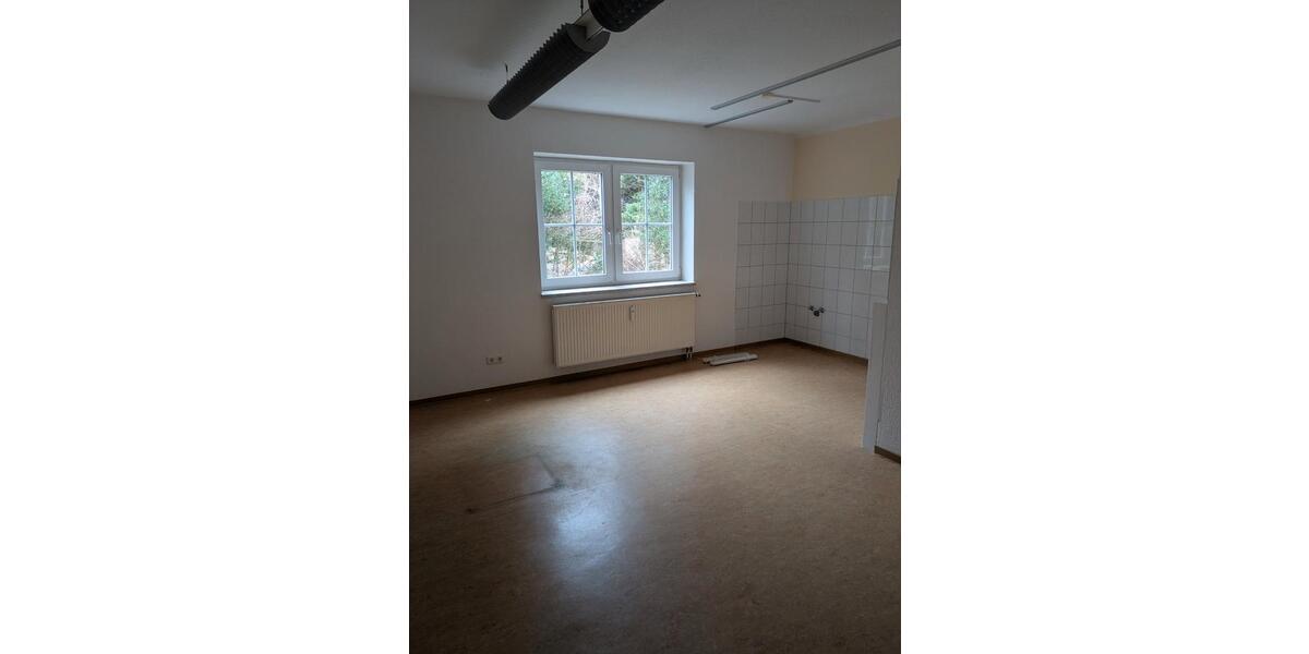 Einfamilienhaus Hettstedt - 15 Zimmer, 345 m&sup2;, 239.000&euro; | Angebot:27081723