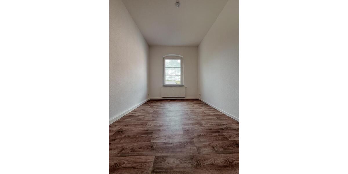 Etagenwohnung Burkhardtsdorf - 4 Zimmer, 90 m&sup2;, 600&euro; | Angebot:25581983