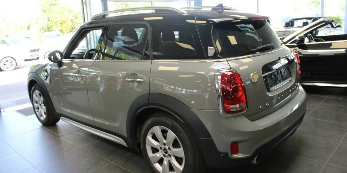 Mini Cooper SE Countryman All4 Aut. 64.062 km 18.980 &euro; Euskirchen 53881