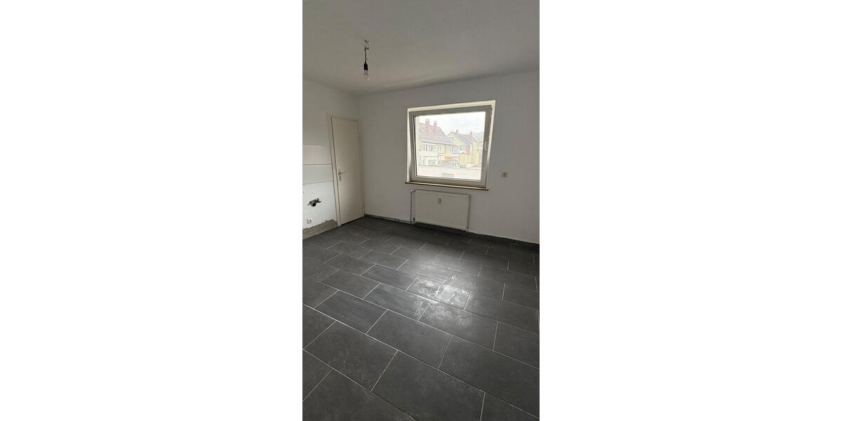 Dachgeschoßwohnung Bad Pyrmont - 3 Zimmer, 90 m&sup2;, 650&euro; | Angebot:26285955