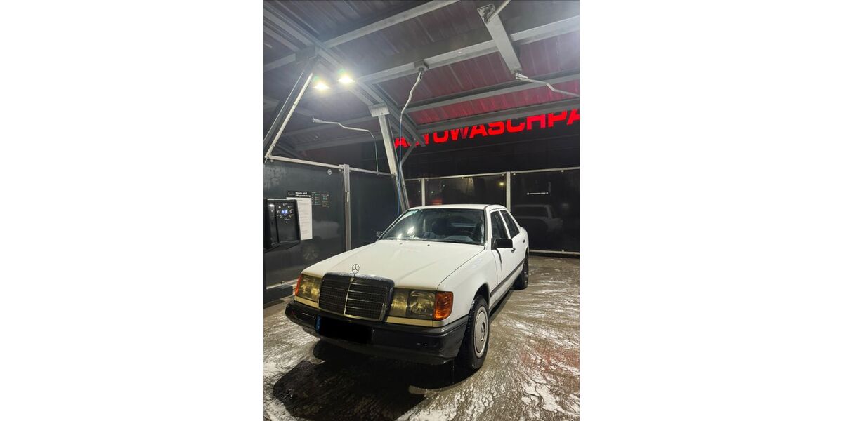 Mercedes-Benz E 300 195.500 km 4.990 &euro; Reinfeld 23858