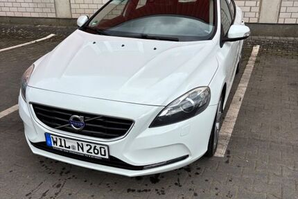 Volvo V40 193.000 km 8.990 &euro; Zeltingen-Rachtig 54492