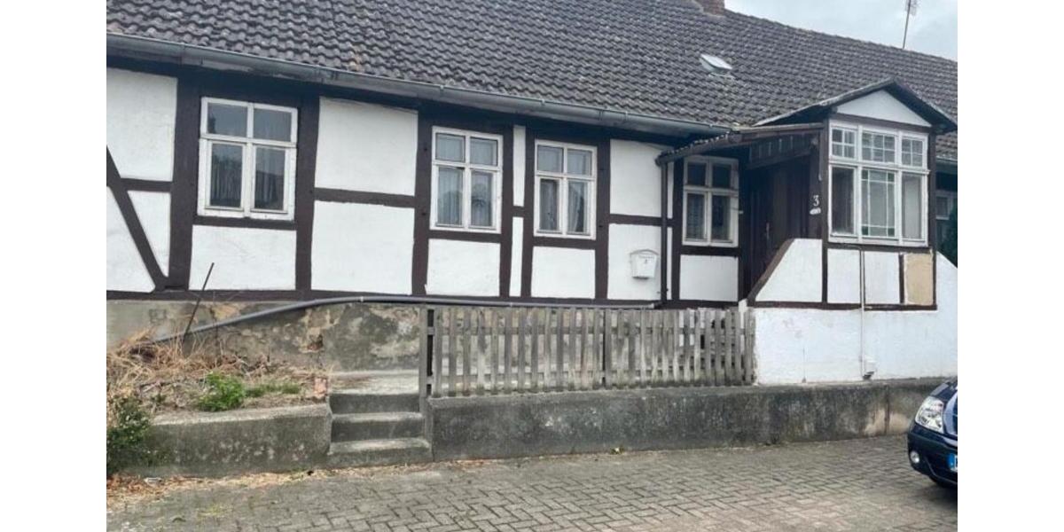 Einfamilienhaus Schöningen - 10 Zimmer, 180 m&sup2;, 89.000&euro; | Angebot:26487373