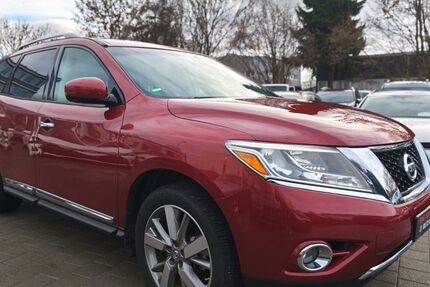 Nissan Pathfinder 122.466 km 6.999 &euro; Fellbach 70736