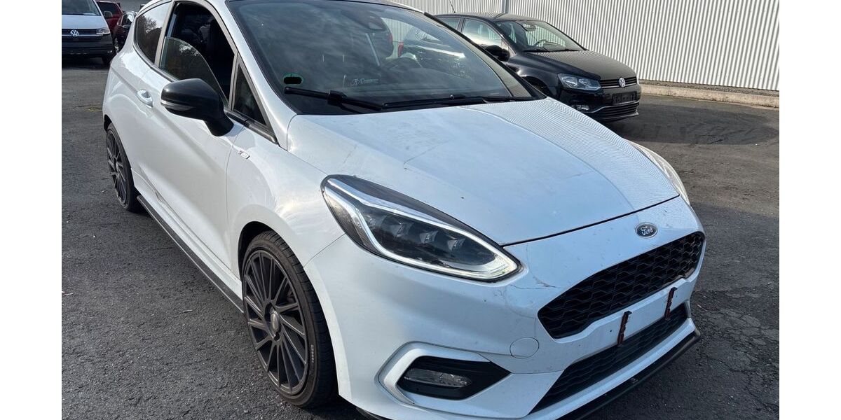 Ford Fiesta 98.000 km 11.490 &euro; Gera 07548