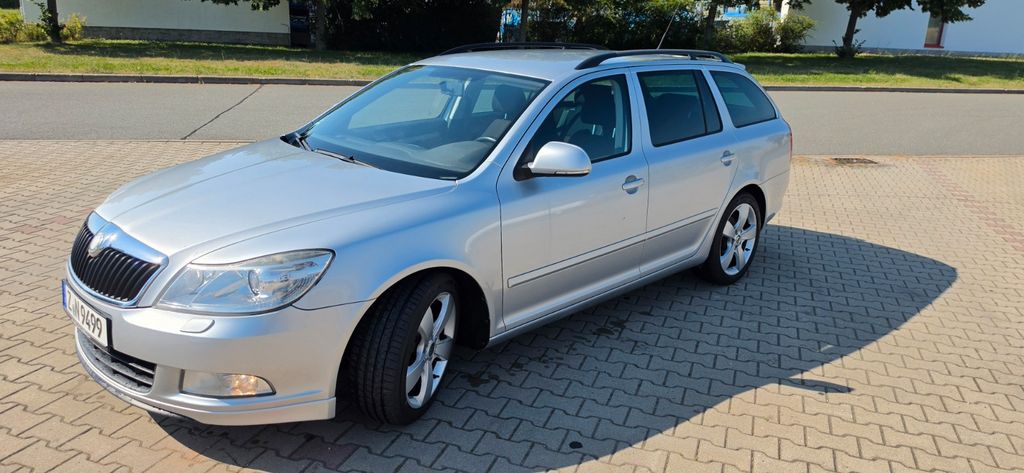 Skoda Octavia 214.800 km 6.500 &euro; Niederalbertsdorf 08428