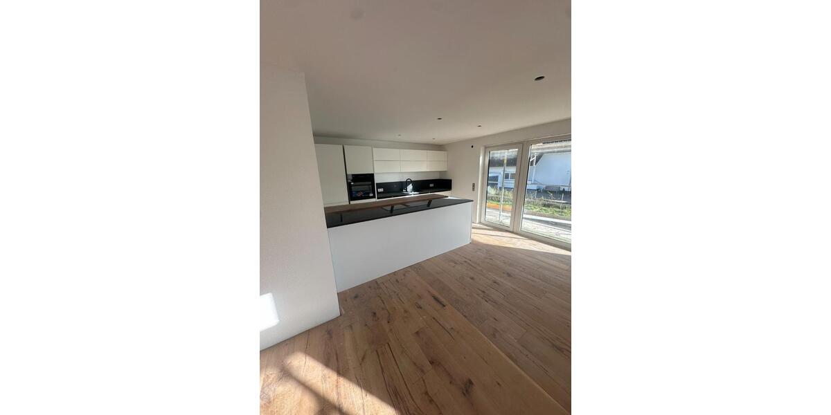 Erstbezug nach Sanierung: Moderne 3-Zi.-Wohnung mit Garten 3 zimmer